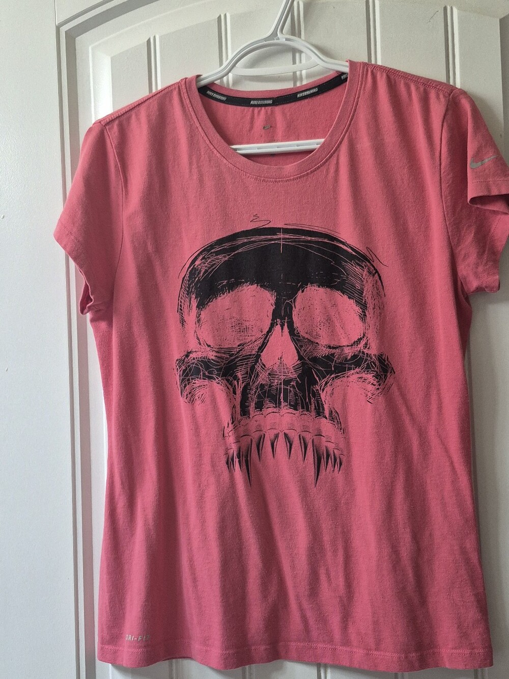 Womens Pink Nike Running T Shirt Size Medium